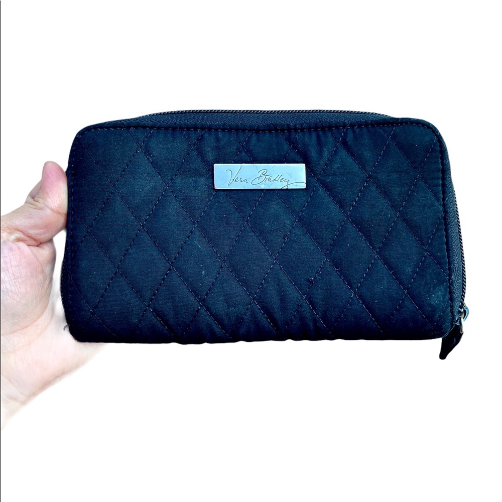 Vera Bradley Black Wallet - Zip up